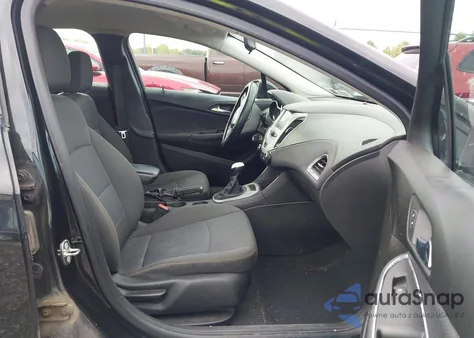 2018 Chevrolet Cruze Ls Manual z USA, uszkodzony, nr VIN 1G1BB5SM6J7170820